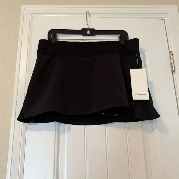 NWT Lululemon Play Off The Pleats Skirt 13" Black Size 12 Tennis Golf Athletic - Picture 1 of 4
